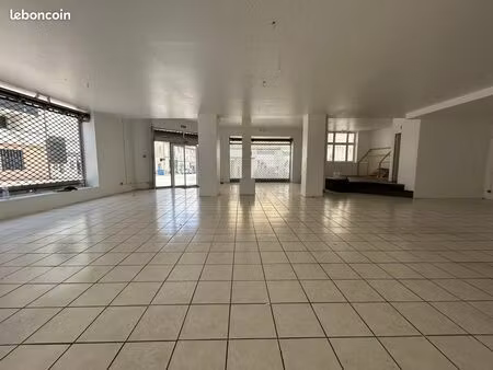 local commercial 230 m² limoges