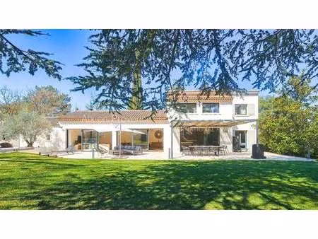 maison de luxe à vendre à aix-en-provence : 1 950 000 € | 227m²