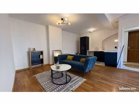 t2 meublé 56 m² avec terrasse 15 m² – hypercentre bourg-en-bresse – calme