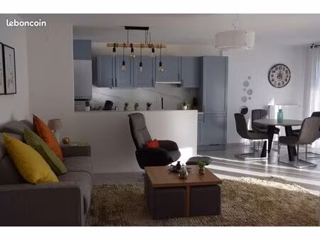 t2 meublé de 56 m2 au centre de divonne-les-bains