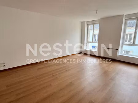 a louer - appartement 2 chambres - centre ville de plumeliau