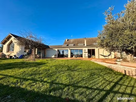 propriété 14 pièces 388 m²