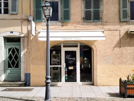 boutique 32m² ferney-voltaire