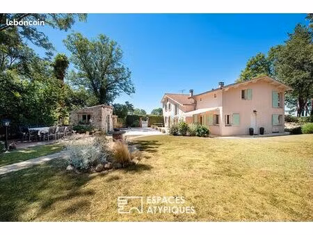 maison 7 pièces 204 m²