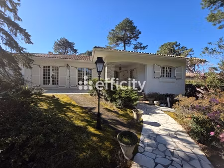 maison 8 pièces - 194 m²