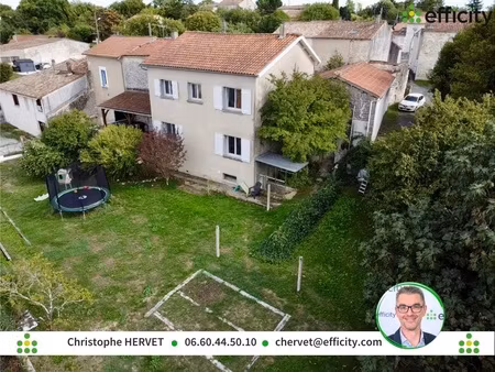 maison 6 pièces - 197 m²