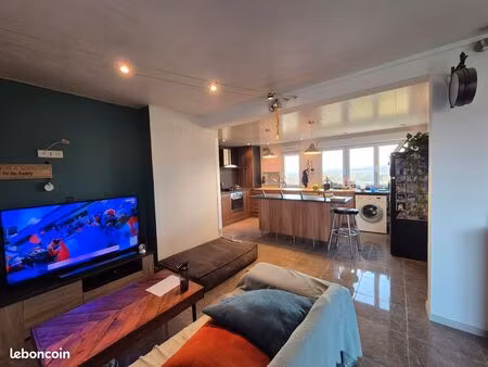 t4 lumineux dernier étage - rénové avec climatisation récente - secteur calme