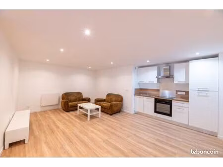 t3 meublé neuf 65 m² – haut de gamme – village calme – parking