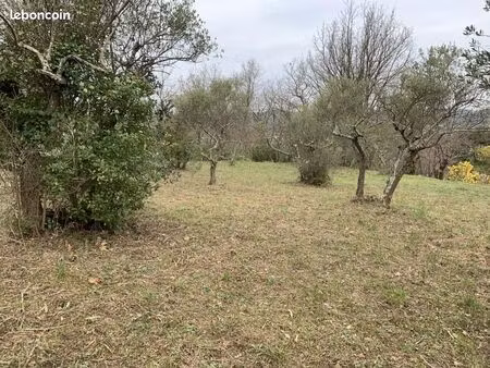 terrain 1 760 m² brignoles