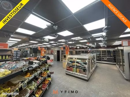 local commercial 864 m² mantes la ville