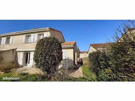 maison de ville buxerolles