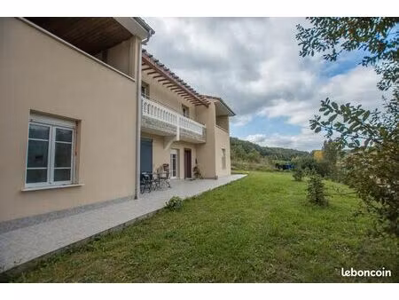 location t4 appartement avec jardin de 500m2