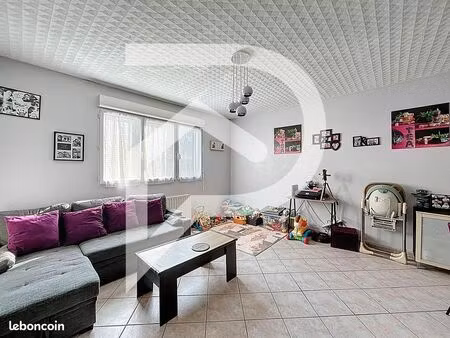 maison 3 pièces 70 m²