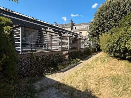 t2 duplex meublé terrasse hyper centre + électricité + wifi + terrasse