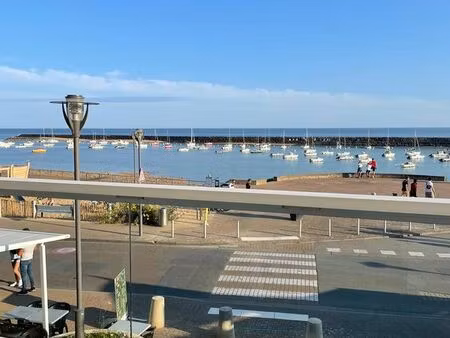 appartement 2 pièces 45m2 et 2 balcons de 5.70m2 chacun