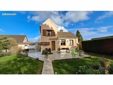 maison 5 pièces 80 m²
