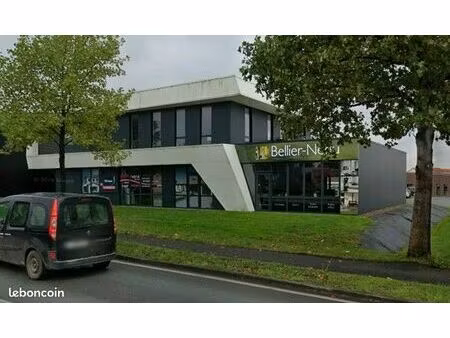 emplacement n°1 local commercial