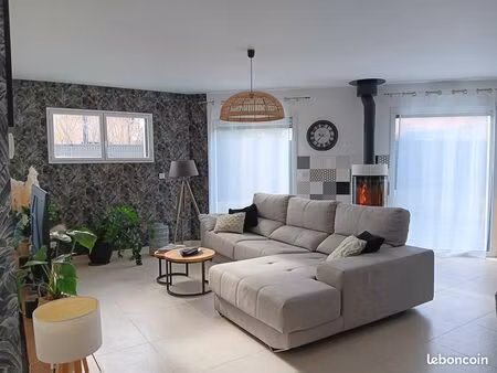 maison 5 pièces 126 m²