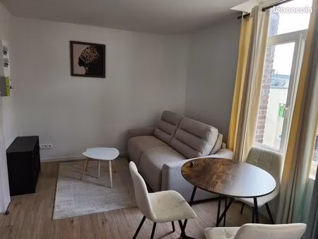 studio rénové à neuf avec charges comprises