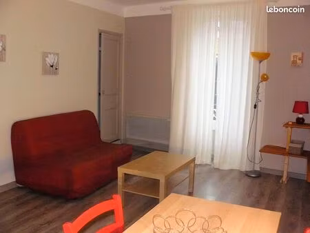 studio meublé et équipé à oraison