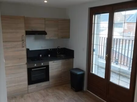 studio avec grand balcon