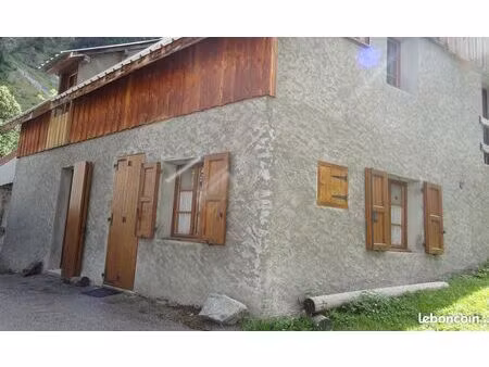 maison + dépendances