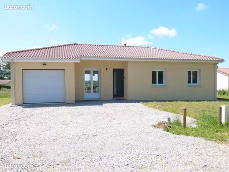 maison individuelle toute neuve  très lumineuse  au calme  105m²  plain pied  3 chambres  