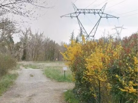 terrain non constructible - bord de la durance - sisteron