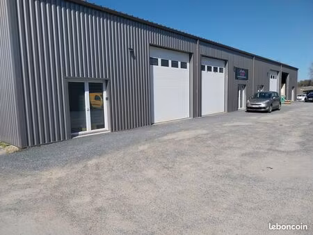 à louer – 3 locaux industriels neufs avec cour extérieure