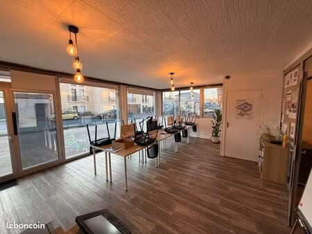 local - bureaux - les sables - 74m2