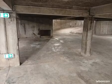 a vendre ou à louer garage