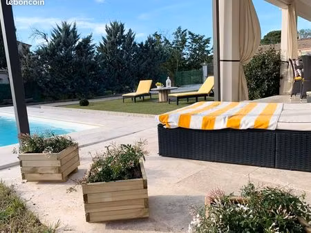 maison de plain-pied avec terrain autour