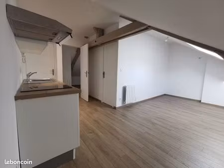 f2 à louer proche hyper centre et écoles supérieures