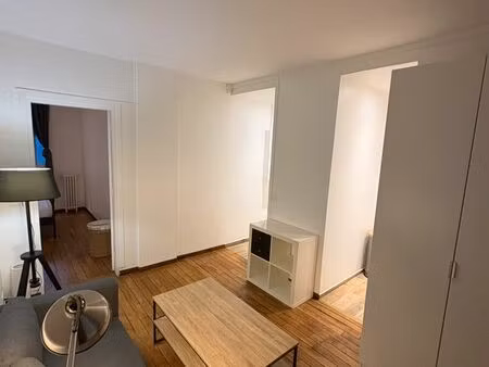 charmant 2 pièces rénové de 30 mètres carrés à boulogne proche paris 16 et parc des prince