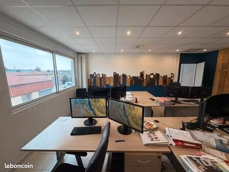 location bureau meublé en option de 43m²