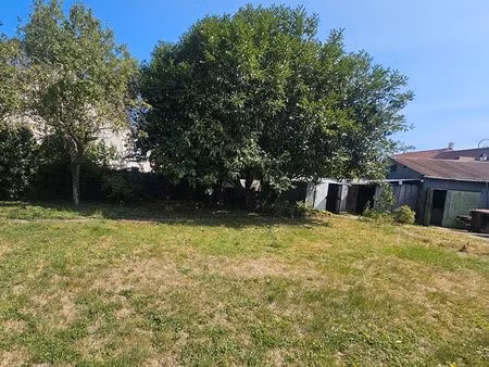 terrain 198 m² courson monteloup