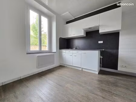 appartement  2 pièces  27 m²  pussay