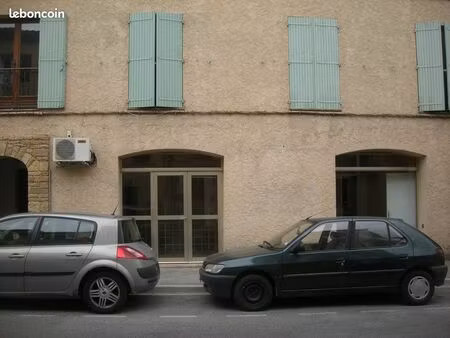 local 72 m2 à louer bd chanzy le beausset