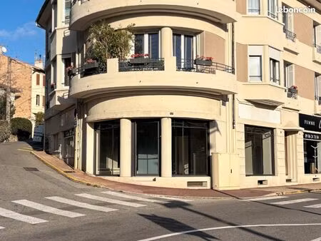 local commercial 95m² environ - saint-raphaël