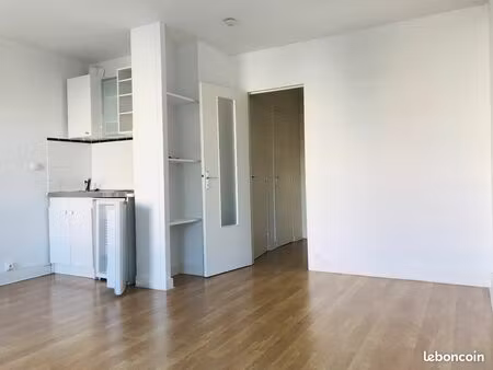 appartement lumineux à louer 27m2 montrouge