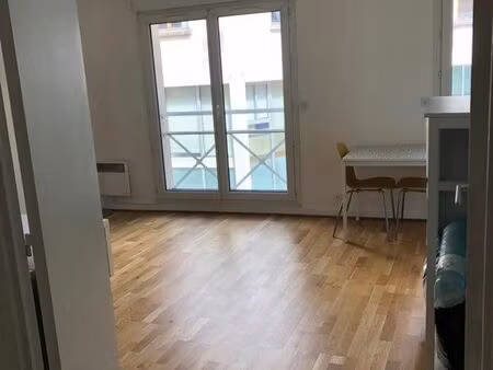 f1 hyper centre orsay avec parking et cave