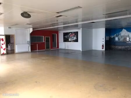locaux commerciaux 730 m2 zone de choisy  88200 remiremont
