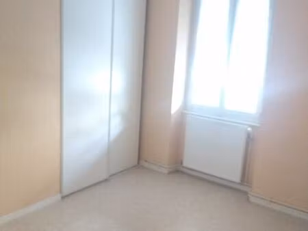 quartier début ville gozet – t 3 – 55m²