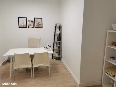 location bureau professionnel rénové et meublé