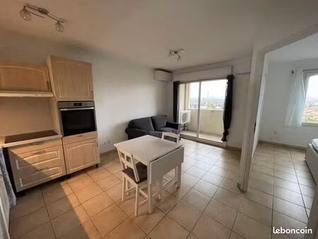 joli appartement t2 à la farlede