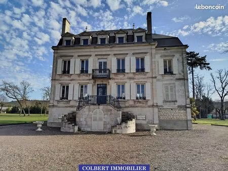 château 6 pièces 215 m²