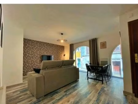 t2 meublé et rénové 50m² style industriel