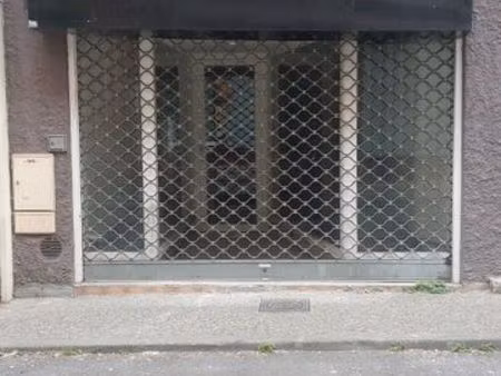 locale commerciale 109m²