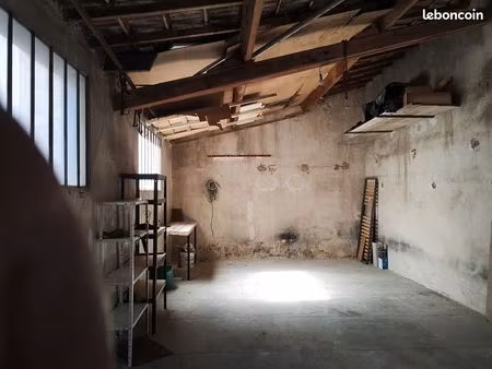 stationnement / garage / stockage