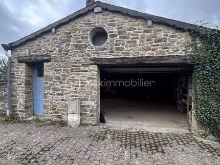 garage/box 53 m² renwez